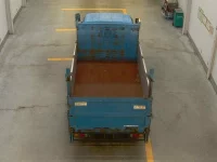 Mitsubishi CANTER лот № 1327 оценка 3.5  с аукциона в Японии 2