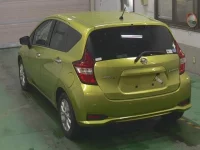 Nissan NOTE лот № 3041 оценка 4  с аукциона в Японии 1