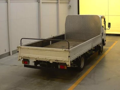 Isuzu ELF  с аукциона в Японии