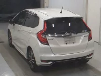Honda FIT лот № 3065 оценка 4  с аукциона в Японии 1