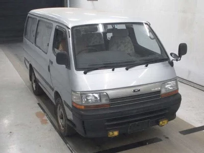 Toyota HIACE  с аукциона в Японии