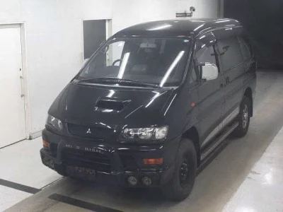 Mitsubishi DELICA  с аукциона в Японии