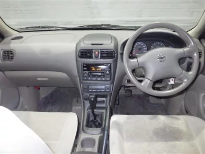 Nissan SUNNY  с аукциона в Японии