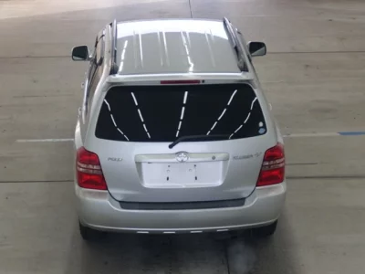 Toyota KLUGER  с аукциона в Японии