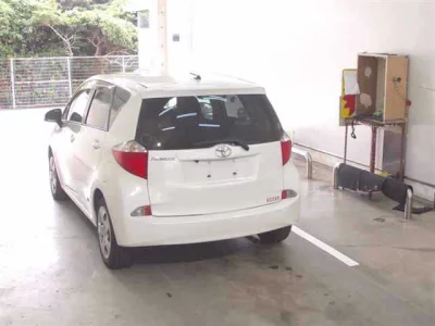 Toyota RACTIS  с аукциона в Японии