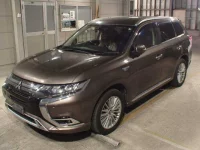 Mitsubishi OUTLANDER PHEV лот № 6633 оценка R  с аукциона в Японии 3