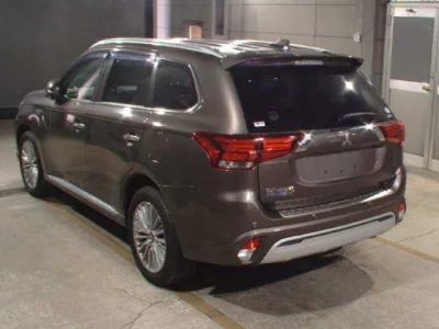 Mitsubishi OUTLANDER PHEV  с аукциона в Японии