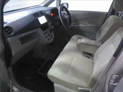 Daihatsu MOVE  с аукциона в Японии