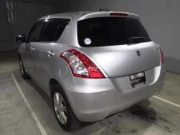 Suzuki SWIFT лот № 7155 оценка 4  с аукциона в Японии 3
