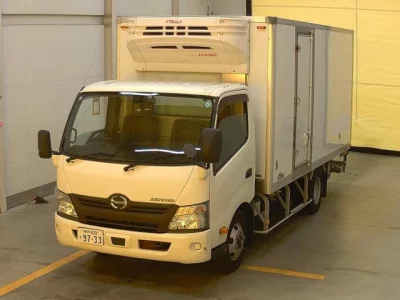 Hino DUTRO  с аукциона в Японии