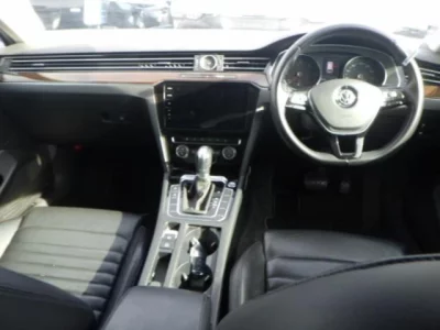 Volkswagen PASSAT VARIANT  с аукциона в Японии