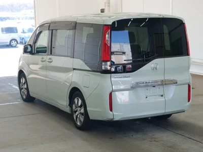Honda STEP WAGON  с аукциона в Японии