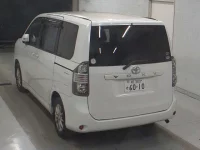 Toyota VOXY лот № 3085 оценка R  с аукциона в Японии 1
