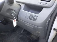 Toyota VOXY лот № 3085 оценка R  с аукциона в Японии 5