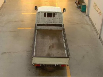 Toyota DYNA  с аукциона в Японии