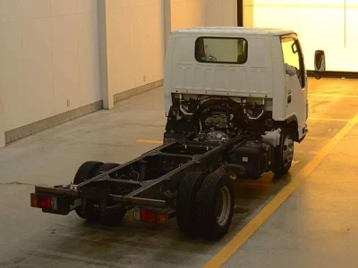 Isuzu ELF  с аукциона в Японии