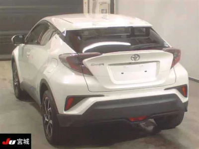Toyota C-HR  с аукциона в Японии