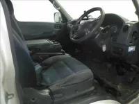 Nissan CARAVAN VAN лот № 4305 оценка R  с аукциона в Японии 3