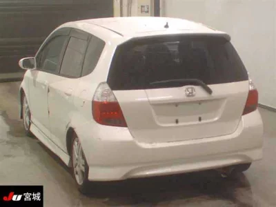 Honda FIT  с аукциона в Японии