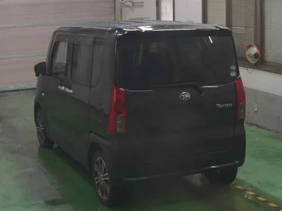 Daihatsu TANTO  с аукциона в Японии