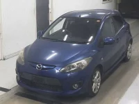 Mazda DEMIO лот № 5496 оценка 3.5  с аукциона в Японии 2