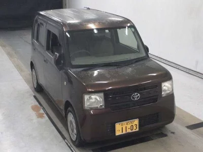 Toyota PIXIS SPACE  с аукциона в Японии