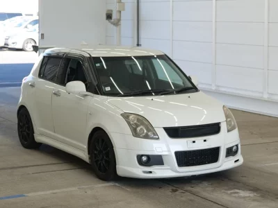 Suzuki SWIFT  с аукциона в Японии