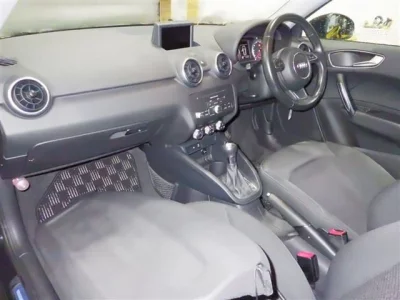 Audi A1  с аукциона в Японии