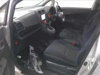 Subaru TREZIA лот № 4321 оценка 3.5  с аукциона в Японии 2