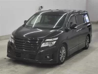 Nissan ELGRAND лот № 70232 оценка 3.5  с аукциона в Японии 3