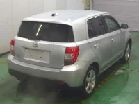 Toyota IST лот № 3564 оценка 3.5  с аукциона в Японии 6