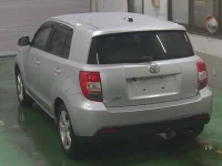 Toyota IST лот № 3564 оценка 3.5  с аукциона в Японии 1