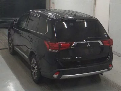 Mitsubishi OUTLANDER  с аукциона в Японии