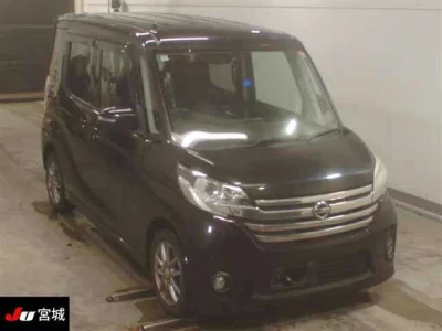 Nissan DAYZ ROOX  с аукциона в Японии