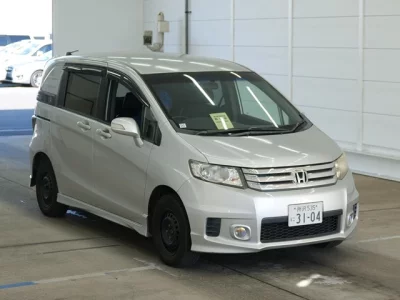 Honda FREED  с аукциона в Японии
