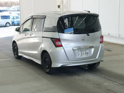 Honda FREED  с аукциона в Японии