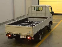 Toyota DYNA лот № 1379 оценка 3.5  с аукциона в Японии 1