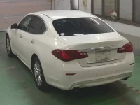 Nissan FUGA лот № 3590 оценка 3.5  с аукциона в Японии 1