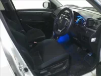 Suzuki SWIFT лот № 4371 оценка R  с аукциона в Японии 3