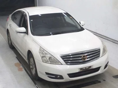 Nissan TEANA  с аукциона в Японии