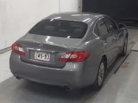 Nissan FUGA лот № 5611 оценка 3  с аукциона в Японии 3