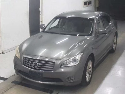 Nissan FUGA  с аукциона в Японии