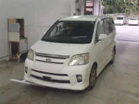 Toyota NOAH лот № 274 оценка 3  с аукциона в Японии 3