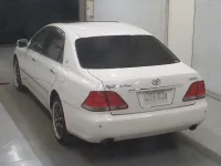 Toyota CROWN лот № 1016 оценка 3  с аукциона в Японии 1