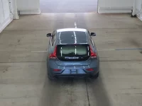 Volvo V40 лот № 5636 оценка 3  с аукциона в Японии 2