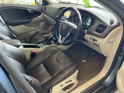 Volvo V40  с аукциона в Японии