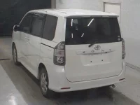 Toyota VOXY лот № 5624 оценка 3.5  с аукциона в Японии 1