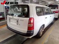 Toyota SUCCEED лот № 8001 оценка R  с аукциона в Японии 8