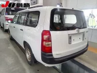 Toyota SUCCEED лот № 8001 оценка R  с аукциона в Японии 1