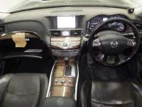 Nissan FUGA лот № 5646 оценка 3  с аукциона в Японии 2